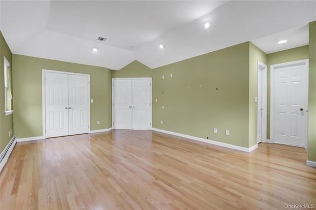 5 Supreme Court, Smithtown, NY 11787