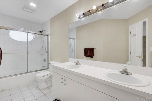 5 Supreme Court, Smithtown, NY 11787