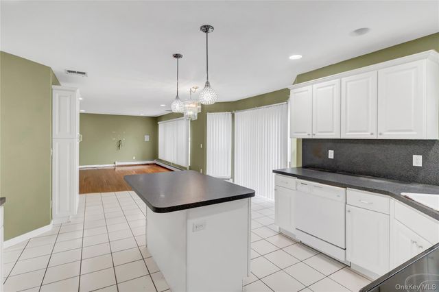 5 Supreme Court, Smithtown, NY 11787