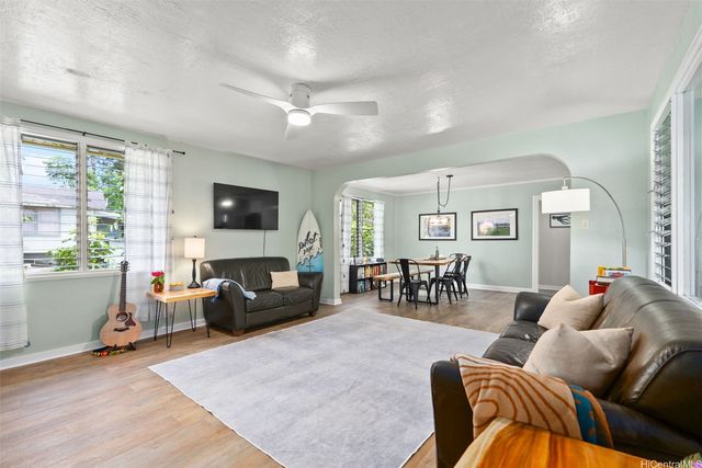 2112 Puu Place C, Wahiawa, HI 96786