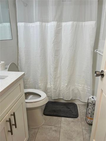 300 Peachtree NE Street 5M, Atlanta, GA 30308