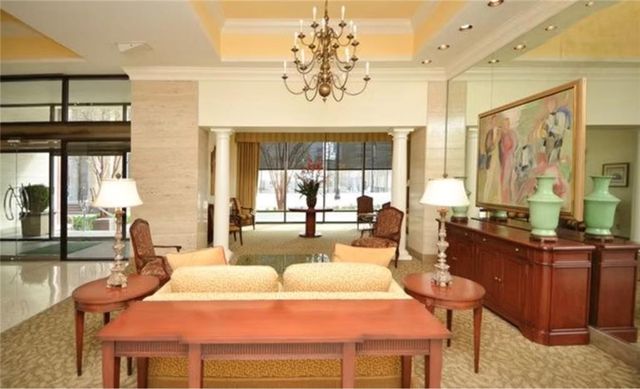 300 Peachtree NE Street 5M, Atlanta, GA 30308