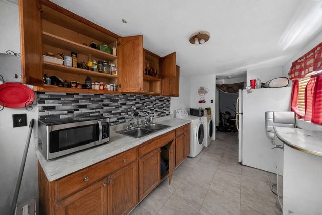 2711 W 165th Street, Markham, IL 60428