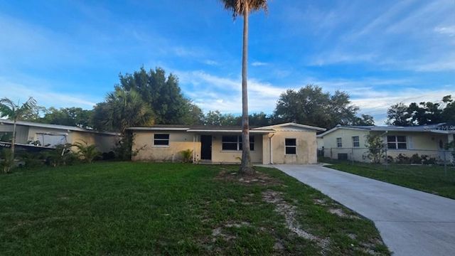 731 LAKESIDE DRIVE, Largo, FL 33778