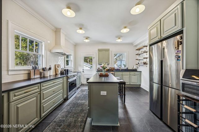 3523 VALENCIA Road, Jacksonville, FL 32205