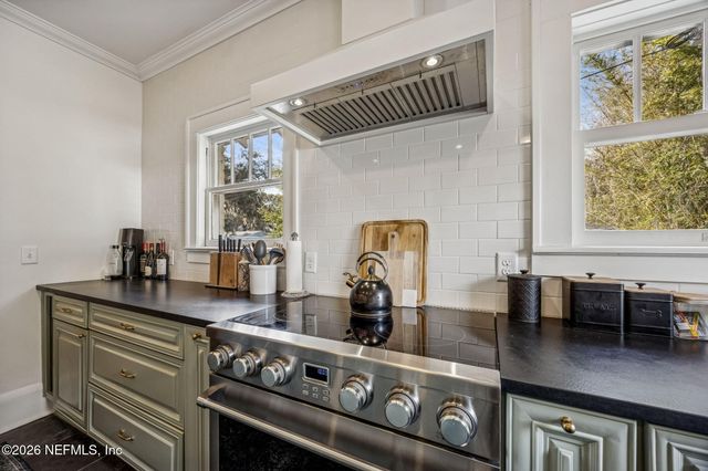 3523 VALENCIA Road, Jacksonville, FL 32205