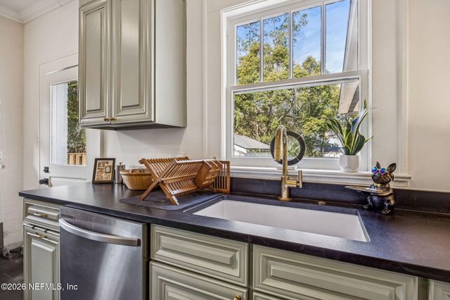 3523 VALENCIA Road, Jacksonville, FL 32205