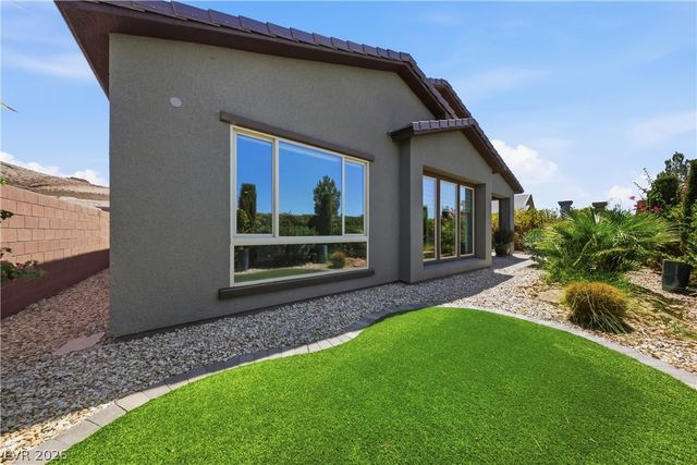 80 Strada Caruso, Henderson, NV 89011