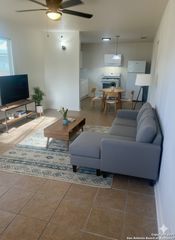 144 W Villaret Blvd # 106, San Antonio, TX 78221