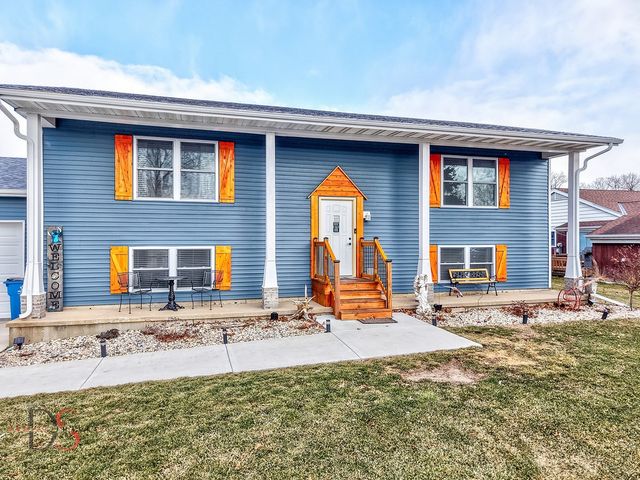 4 Maplewood Lane, Ottawa, IL 61350