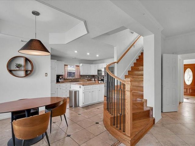 4610 Cobb Circle Drive, Sugar Land, TX 77479