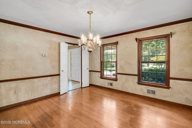 4 Marc Road, West Long Branch, NJ 07764