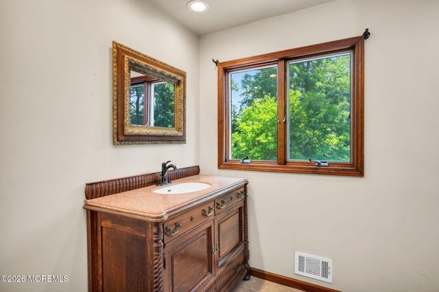 4 Marc Road, West Long Branch, NJ 07764