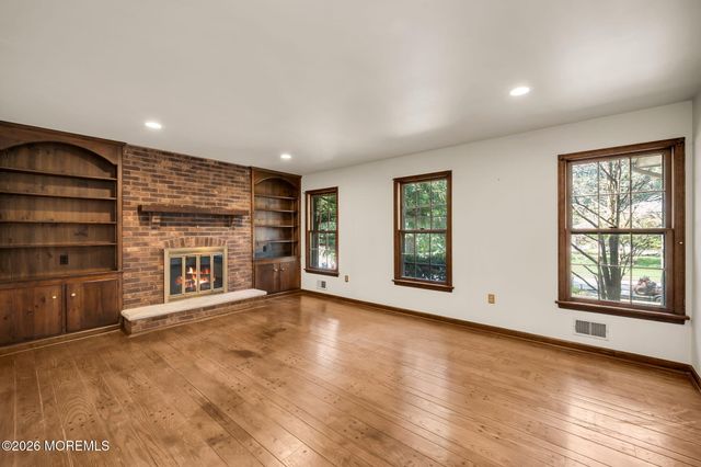 4 Marc Road, West Long Branch, NJ 07764