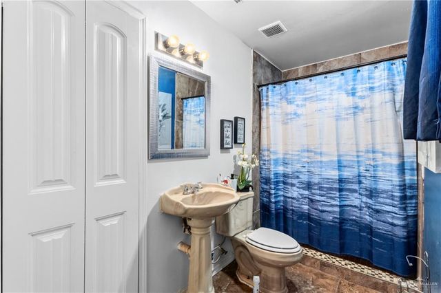 7377 N Bentsen Palm Drive, Mission, TX 78574
