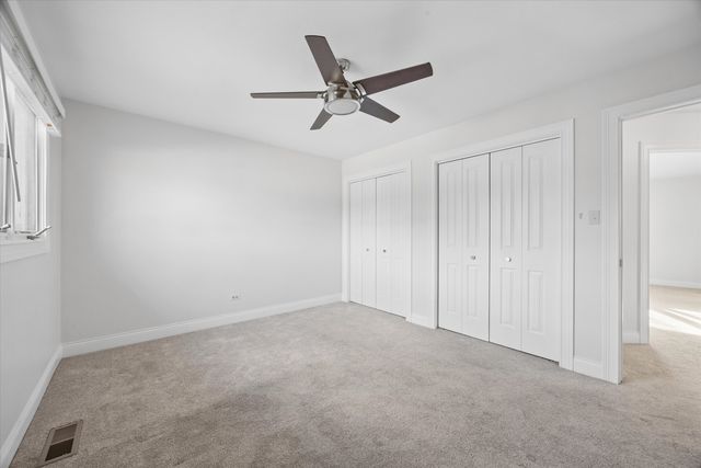 8708 Coventry Drive, Woodridge, IL 60517