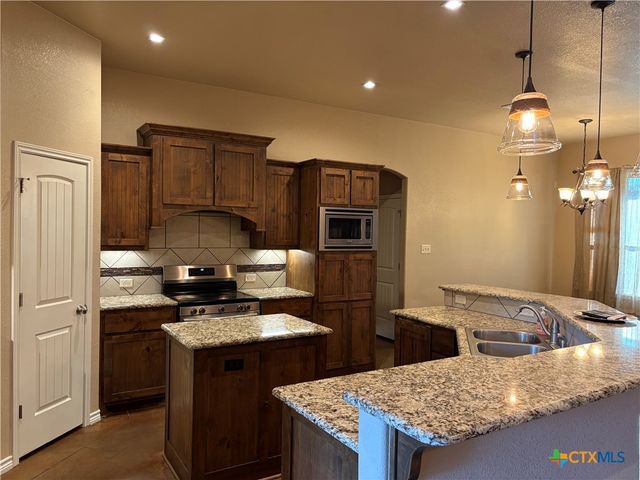 8293 County Road 3420, Lampasas, TX 76550