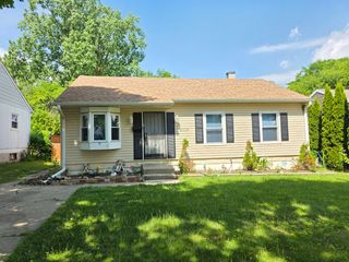 2114 Joanna Avenue, Zion, IL 60099