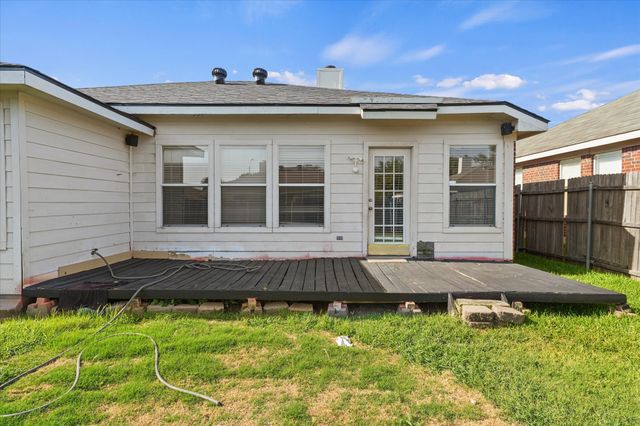 2312 Corral Drive, Fort Worth, TX 76133