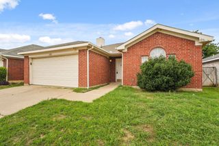 2312 Corral Drive, Fort Worth, TX 76133
