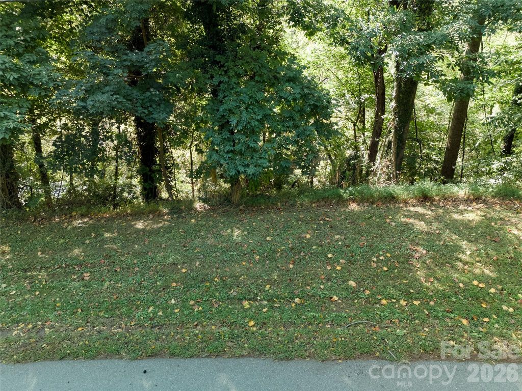 632 Sand Hill Road 1B, Asheville, NC 28806