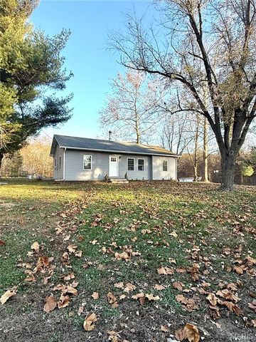 296 White Road, Montgomery City, MO 63361
