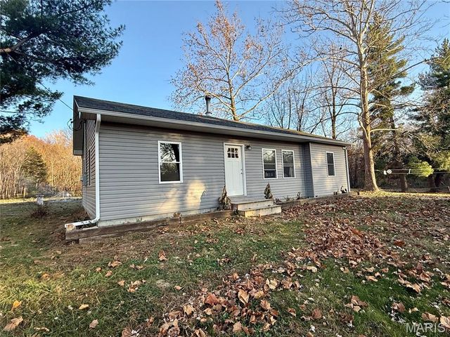 296 White Road, Montgomery City, MO 63361