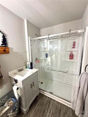 296 White Road, Montgomery City, MO 63361