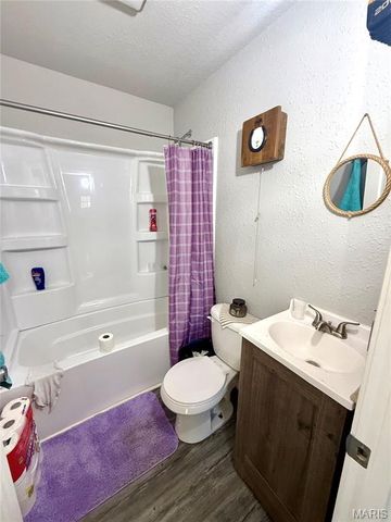 296 White Road, Montgomery City, MO 63361