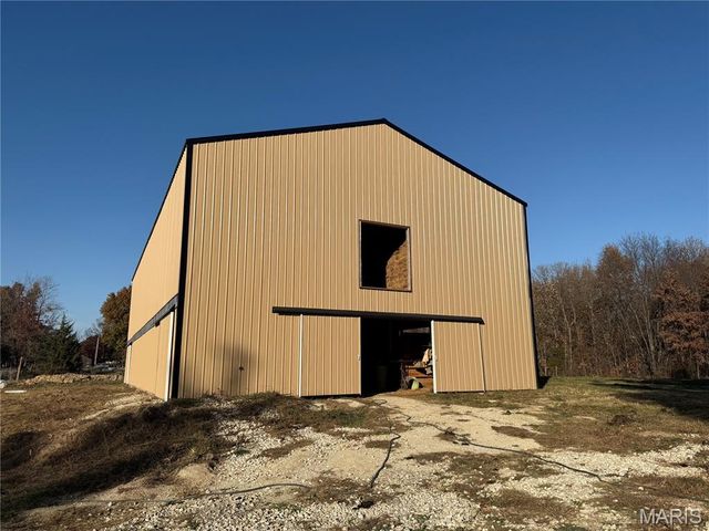 296 White Road, Montgomery City, MO 63361