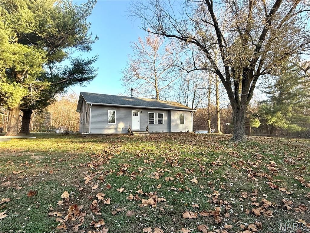 296 White Road, Montgomery City, MO 63361