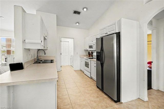 1419 NW 20th ST, Cape Coral, FL 33993
