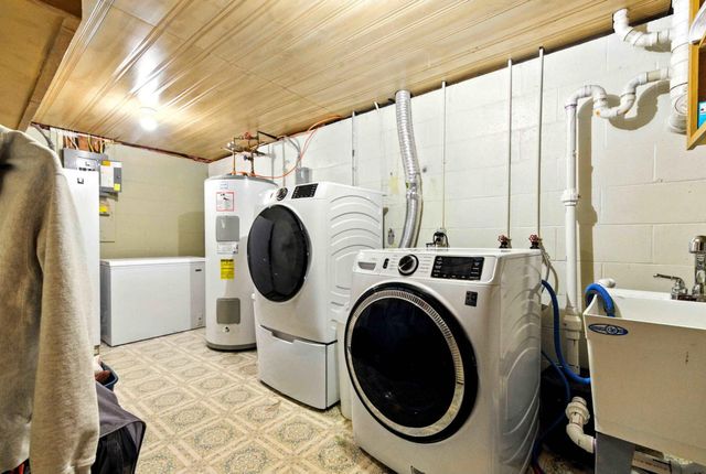 3287 Bluebird Road, Cushing, MN 56443