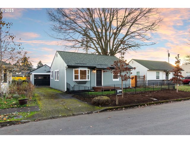 2907 E 24TH St, Vancouver, WA 98661