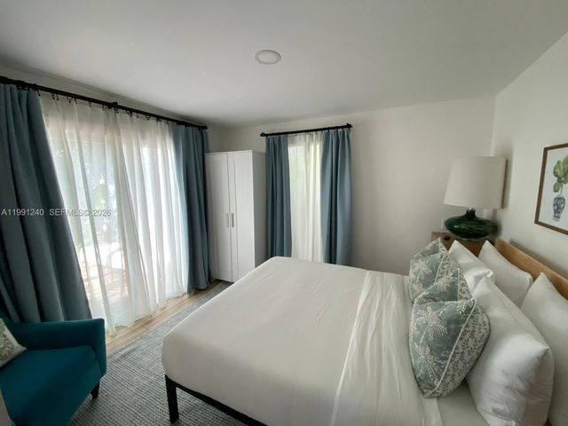 1121 NE 1st Ave 4, Fort Lauderdale, FL 33304