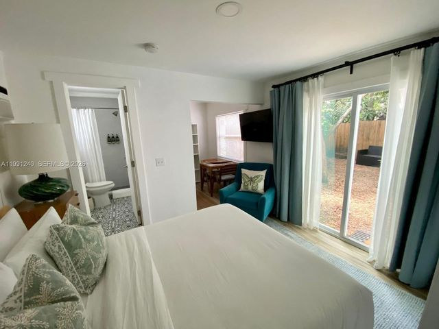 1121 NE 1st Ave 4, Fort Lauderdale, FL 33304