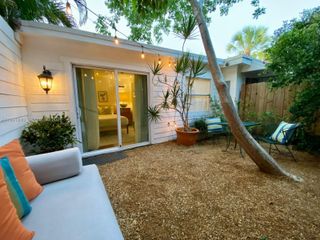 1121 NE 1st Ave 4, Fort Lauderdale, FL 33304