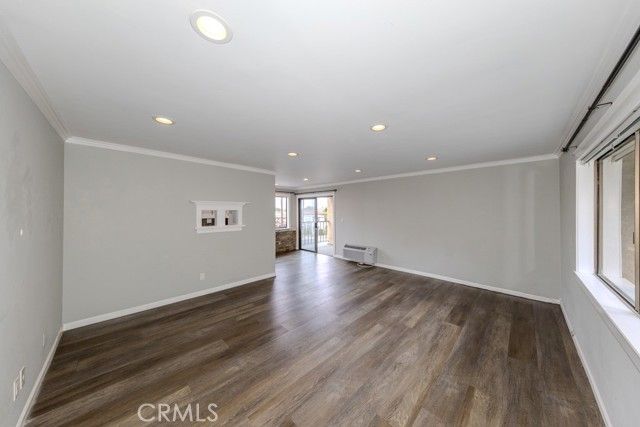 2015 E Broadway 305, Long Beach, CA 90803