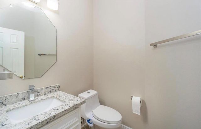 1408 S Friendswood Drive 205, Friendswood, TX 77546