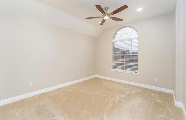 1408 S Friendswood Drive 205, Friendswood, TX 77546