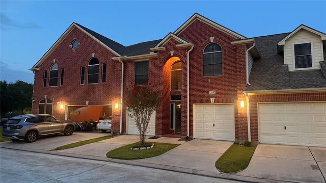 1408 S Friendswood Drive 205, Friendswood, TX 77546
