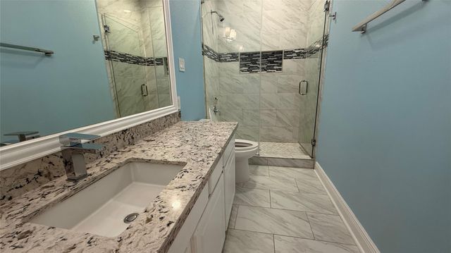 1408 S Friendswood Drive 205, Friendswood, TX 77546