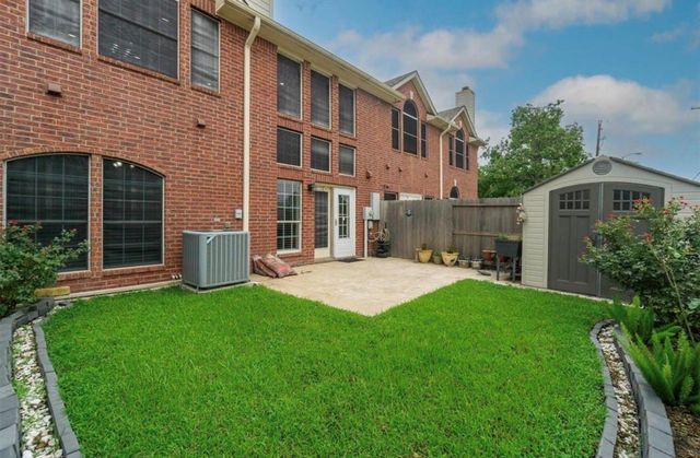 1408 S Friendswood Drive 205, Friendswood, TX 77546