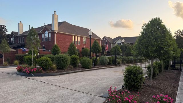 1408 S Friendswood Drive 205, Friendswood, TX 77546