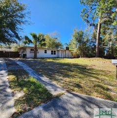 2223 Armstrong Drive, Savannah, GA 31404
