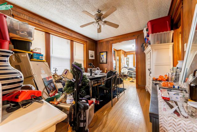 5427 S Hermitage Avenue, Chicago, IL 60609