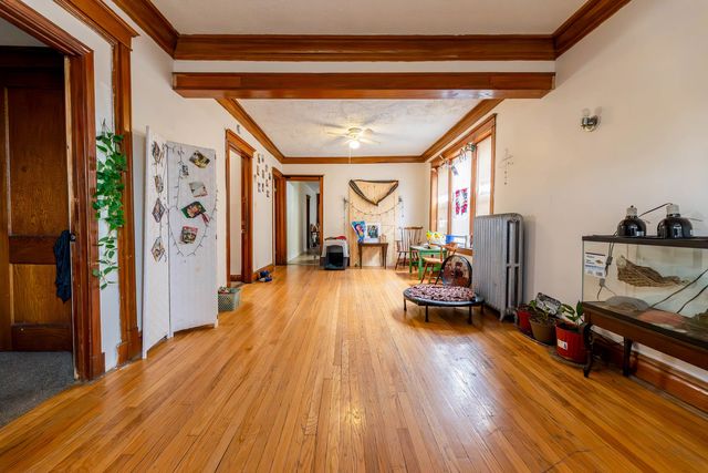 5427 S Hermitage Avenue, Chicago, IL 60609