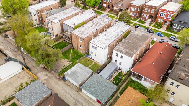 5427 S Hermitage Avenue, Chicago, IL 60609