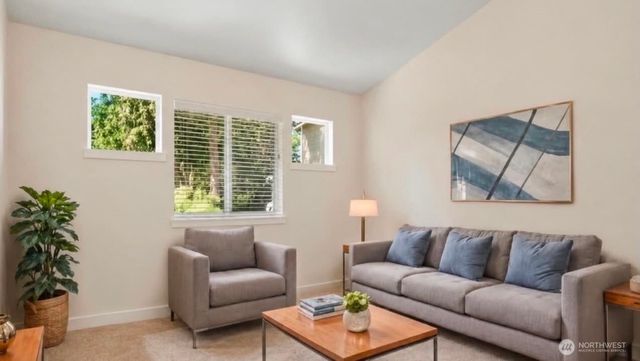 30 E Stirling Court, Shelton, WA 98584