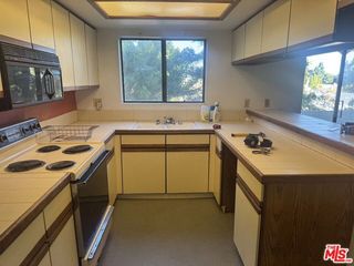 5000 S Centinela Avenue 243, Los Angeles, CA 90066